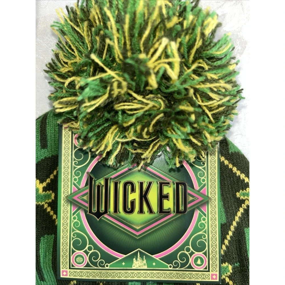 Universal Studios WICKED Elphaba Green Pom Pom Beanie NWT